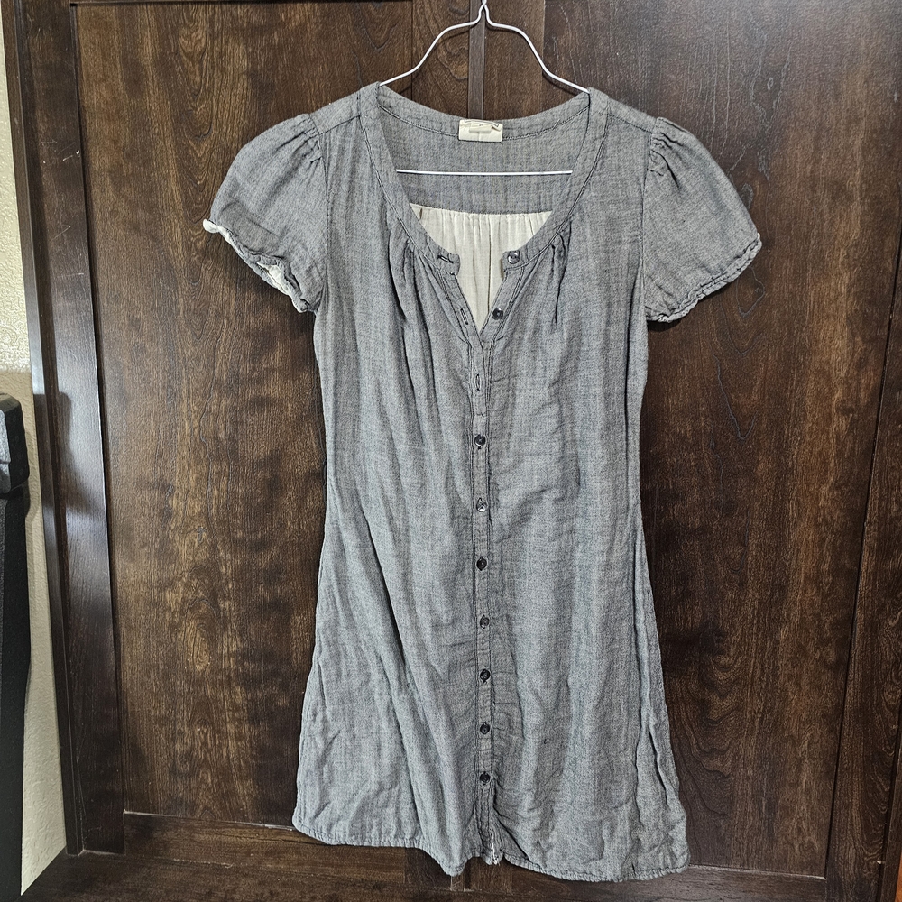 Converse Gray Puff Sleeve Sundress